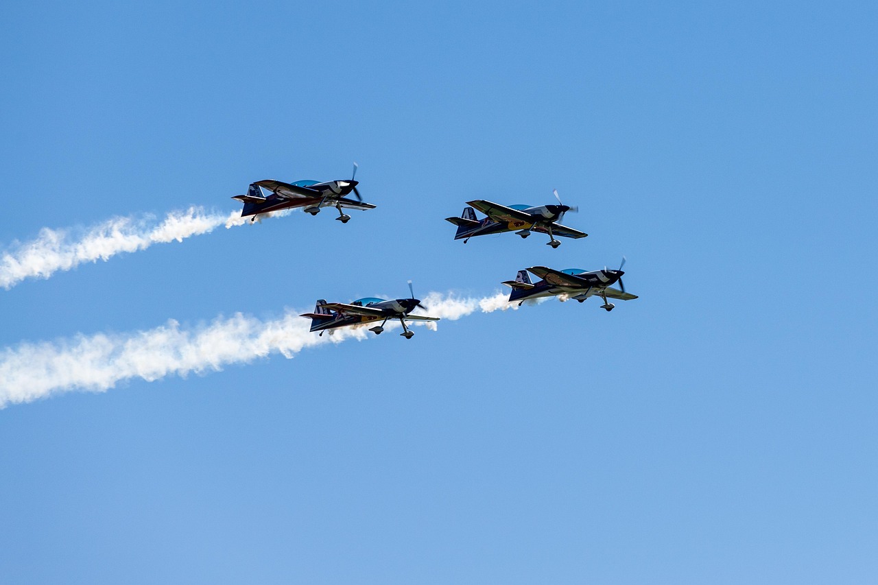 丽晶国际实名账号：短信的发展趋势